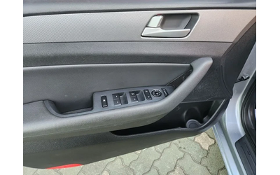 Hyundai Sonata 2.0 Style Special - автомобили, коли, обяви за нови и употребявани 7