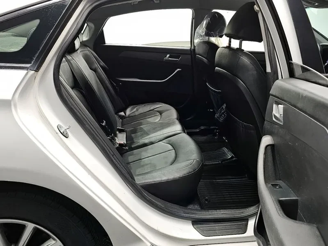 Hyundai Sonata 2.0 Style - автомобили, коли, обяви за нови и употребявани 11