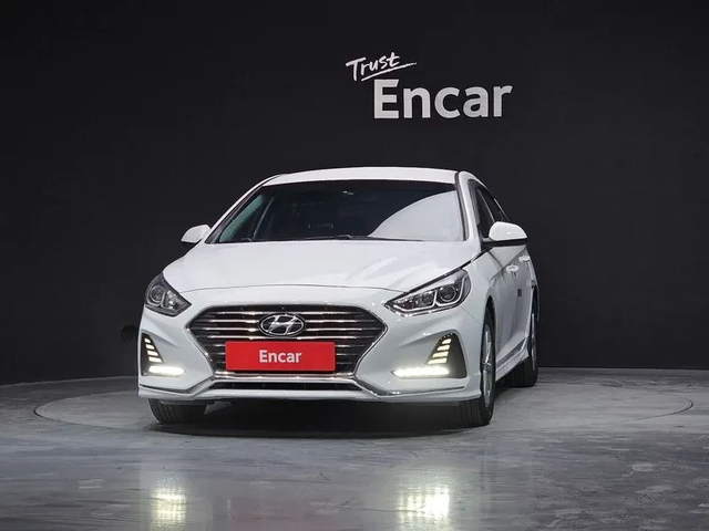 Hyundai Sonata 2.0 Style - автомобили, коли, обяви за нови и употребявани 2