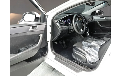 Hyundai Sonata 2.0 Style - автомобили, коли, обяви за нови и употребявани 9