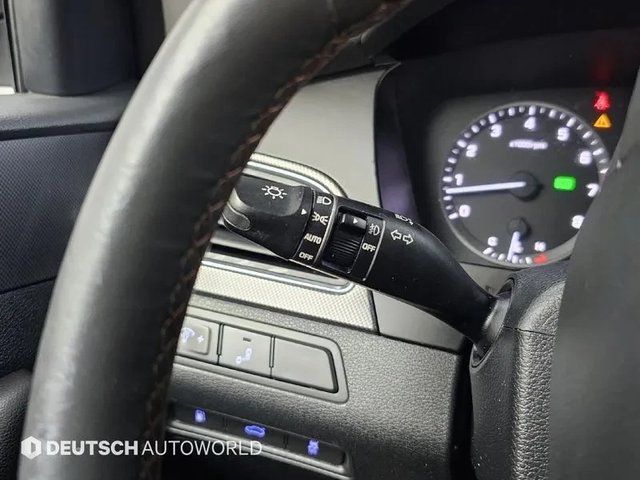 Hyundai Sonata 2.0 Smart - автомобили, коли, обяви за нови и употребявани 16