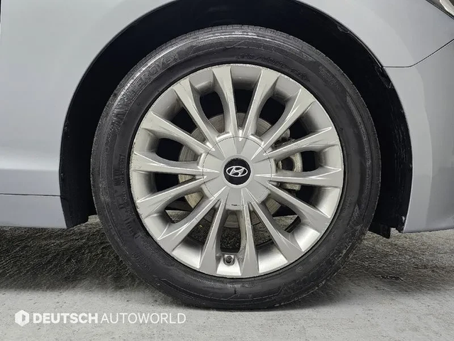 Hyundai Sonata 2.0 Smart - автомобили, коли, обяви за нови и употребявани 4