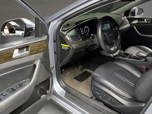 Hyundai Sonata 2.0 Smart - автомобили, коли, обяви за нови и употребявани 10