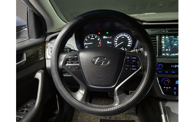 Hyundai Sonata 2.0 Smart - автомобили, коли, обяви за нови и употребявани 12