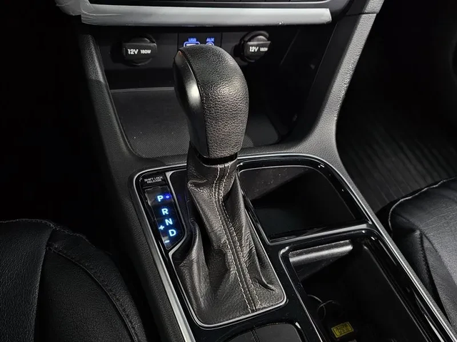 Hyundai Sonata 2.0 Style - автомобили, коли, обяви за нови и употребявани 16