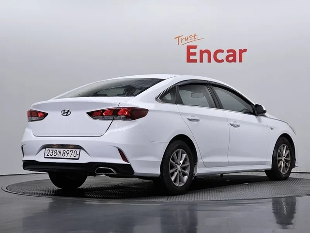 Hyundai Sonata 2.0 Style - автомобили, коли, обяви за нови и употребявани 3