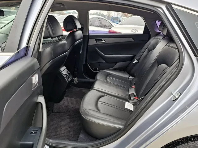 Hyundai Sonata - автомобили, коли, обяви за нови и употребявани 10