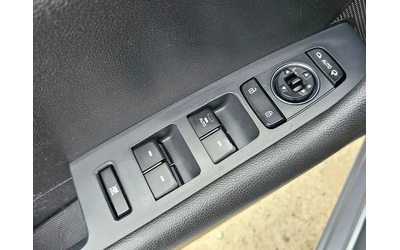 Hyundai Sonata - автомобили, коли, обяви за нови и употребявани 14