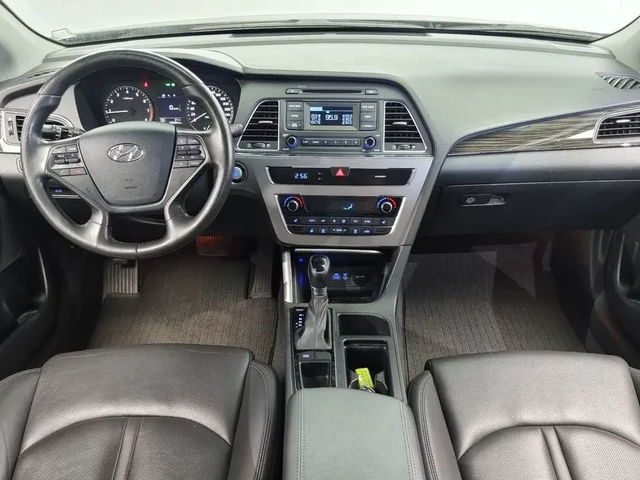 Hyundai Sonata 2.0 Smart - автомобили, коли, обяви за нови и употребявани 6