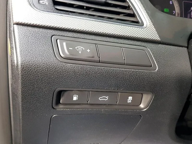 Hyundai Sonata 2.0 Style - автомобили, коли, обяви за нови и употребявани 11