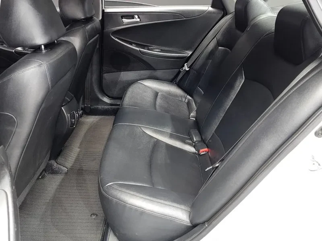 Hyundai Sonata 2.0 LPI - автомобили, коли, обяви за нови и употребявани 11