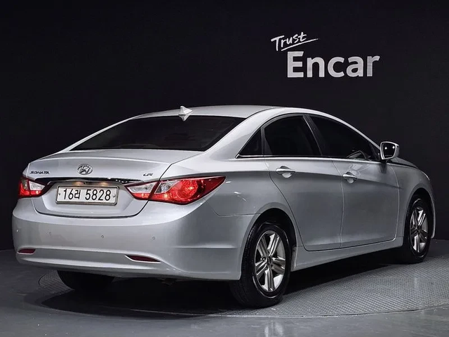 Hyundai Sonata 2.0 LPI - автомобили, коли, обяви за нови и употребявани 1