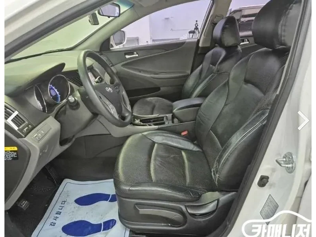 Hyundai Sonata 2.0 - автомобили, коли, обяви за нови и употребявани 10