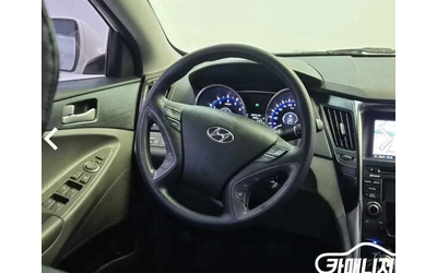 Hyundai Sonata 2.0 - автомобили, коли, обяви за нови и употребявани 8