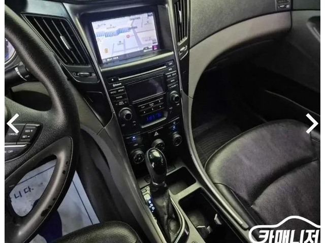 Hyundai Sonata 2.0 - автомобили, коли, обяви за нови и употребявани 9