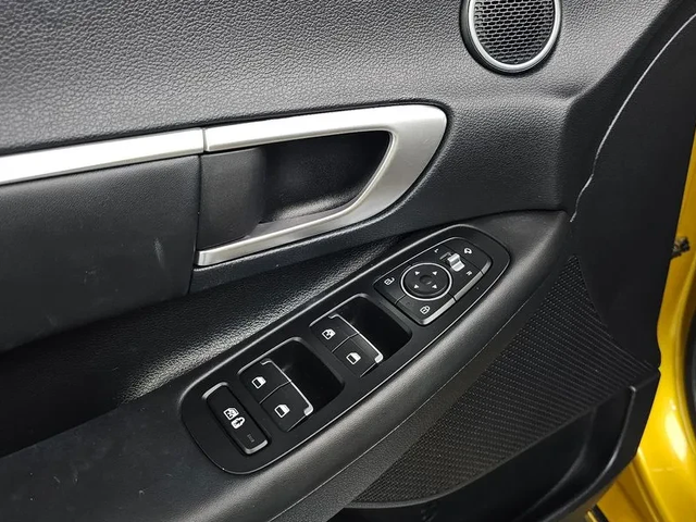 Hyundai Sonata 2.0 Smart - автомобили, коли, обяви за нови и употребявани 16