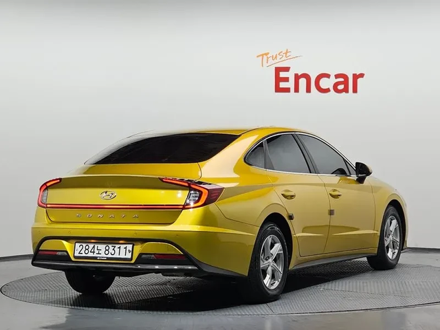 Hyundai Sonata 2.0 Smart - автомобили, коли, обяви за нови и употребявани 1