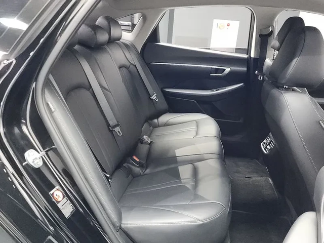 Hyundai Sonata 2.0 Smart - автомобили, коли, обяви за нови и употребявани 11