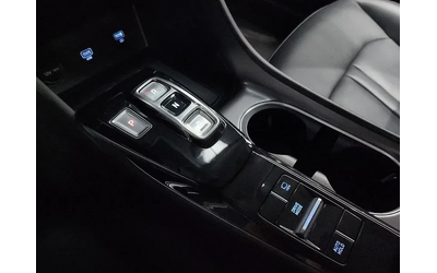 Hyundai Sonata 2.0 Smart - автомобили, коли, обяви за нови и употребявани 8