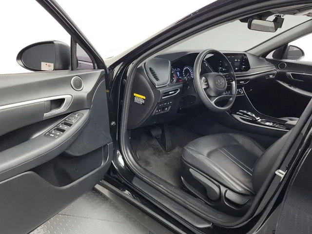 Hyundai Sonata 2.0 Smart - автомобили, коли, обяви за нови и употребявани 9