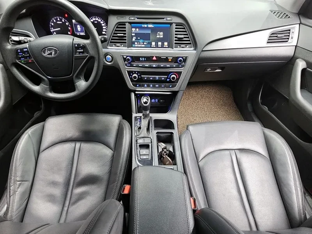 Hyundai Sonata 2.0 Style Special - автомобили, коли, обяви за нови и употребявани 6
