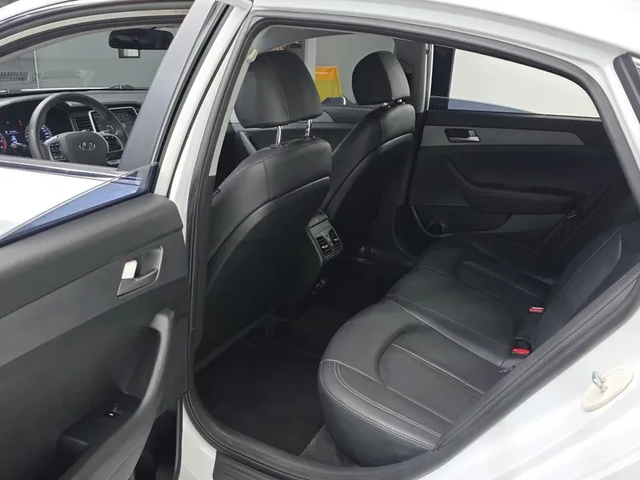 Hyundai Sonata New Rise 2.0 Style - автомобили, коли, обяви за нови и употребявани 12