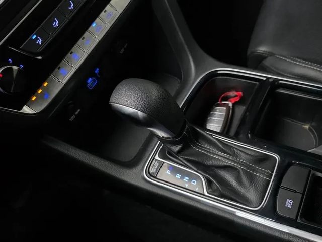 Hyundai Sonata New Rise 2.0 Style - автомобили, коли, обяви за нови и употребявани 8