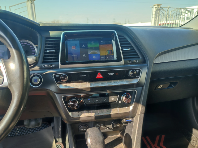 Hyundai Sonata 2.0 Lpi - автомобили, коли, обяви за нови и употребявани 10