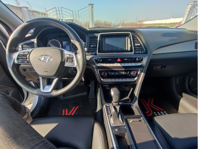 Hyundai Sonata 2.0 Lpi - автомобили, коли, обяви за нови и употребявани 14