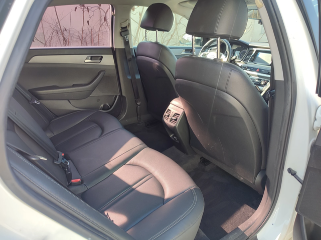 Hyundai Sonata 2.0 Lpi - автомобили, коли, обяви за нови и употребявани 8