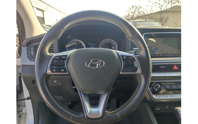 Hyundai Sonata 2.0 Lpi - автомобили, коли, обяви за нови и употребявани 10
