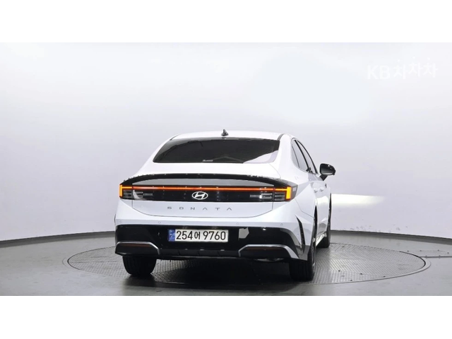 Hyundai Sonata 1.6 - автомобили, коли, обяви за нови и употребявани 3