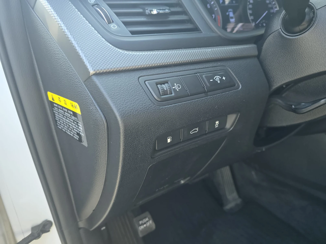 Hyundai Sonata 2.0 LPI - автомобили, коли, обяви за нови и употребявани 6