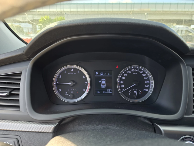 Hyundai Sonata 2.0 LPI - автомобили, коли, обяви за нови и употребявани 7