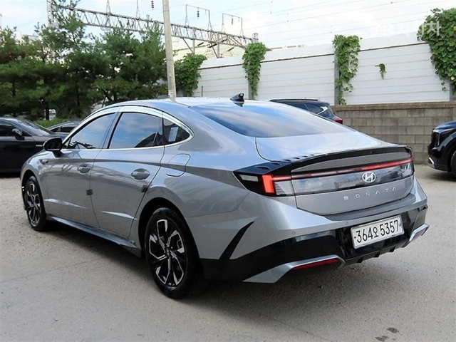 Hyundai Sonata 2.0 LPG - автомобили, коли, обяви за нови и употребявани 2