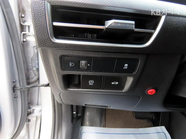 Hyundai Sonata 2.0 LPG - автомобили, коли, обяви за нови и употребявани 9