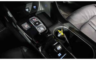 Hyundai Sonata (Dn8) 2.0 Lpg (Rental Car) Style - автомобили, коли, обяви за нови и употребявани 7