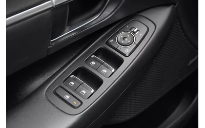 Hyundai Sonata Luxury FWD* АвтоКредит* (Цена до БГ) - автомобили, коли, обяви за нови и употребявани 8