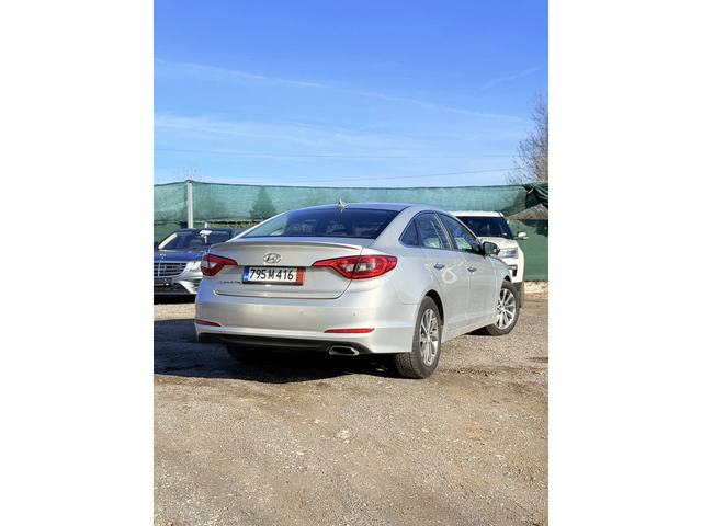 Hyundai Sonata 2.4L GLS SPECIAL EDITION * НОВ ВНОС * ПЕРФЕКТНА* - автомобили, коли, обяви за нови и употребявани 5