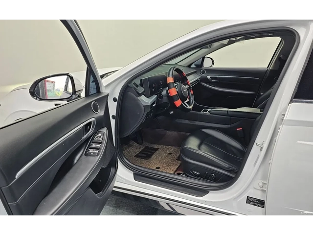 Hyundai Sonata КОЖА* ОБДУХ* ПОДГРЕВ* ДИГИТАЛНО ТАБЛО - автомобили, коли, обяви за нови и употребявани 9