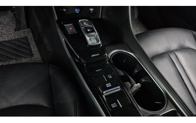 Hyundai Sonata 2.0 LPG / ОБДУХВАНЕ / LANE ASSIST / AMBIENT - автомобили, коли, обяви за нови и употребявани 15