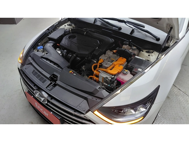 Hyundai Sonata Premium Plus - автомобили, коли, обяви за нови и употребявани 15