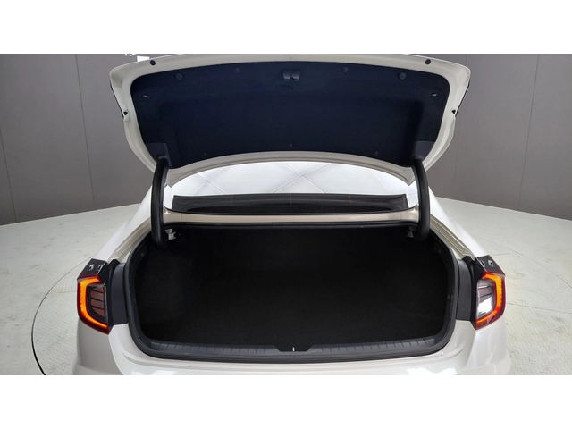 Hyundai Sonata Premium Plus - автомобили, коли, обяви за нови и употребявани 16