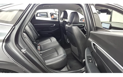 Hyundai Sonata Exclusive | Adaptive Cruise | Ventilated Seats | M - автомобили, коли, обяви за нови и употребявани 8