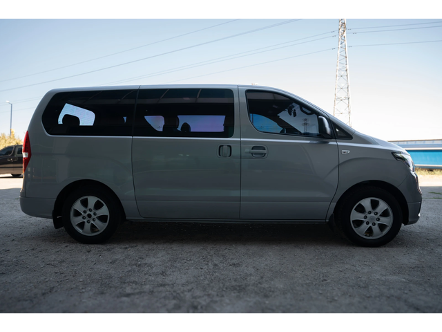 Hyundai Starex GRAND STAREX | 8+ 3 SEATS - автомобили, коли, обяви за нови и употребявани 4