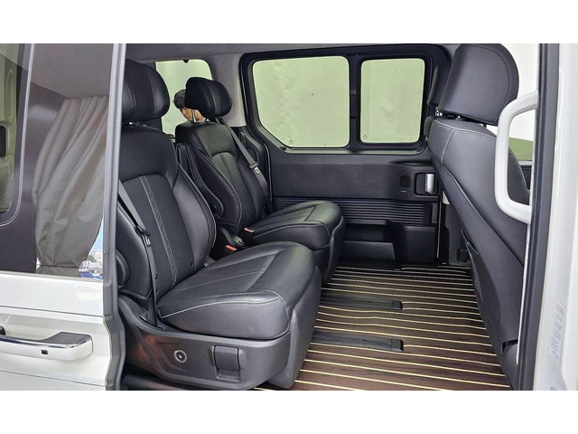 Hyundai Staria L3.5 Lounge 7-Seater Mobility - автомобили, коли, обяви за нови и употребявани 10