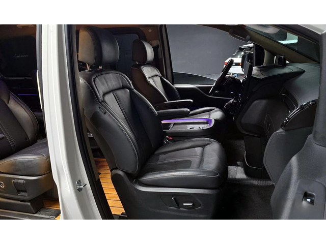 Hyundai Staria L3.5 Lounge 7-Seater Mobility - автомобили, коли, обяви за нови и употребявани 9