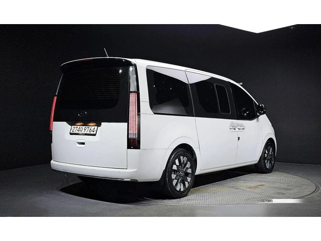Hyundai Staria L3.5 Lounge 9-Seater Mobility - автомобили, коли, обяви за нови и употребявани 1