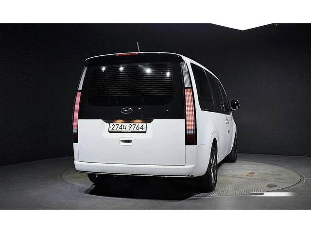 Hyundai Staria L3.5 Lounge 9-Seater Mobility - автомобили, коли, обяви за нови и употребявани 3