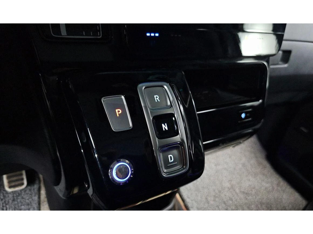 Hyundai Staria L3.5 Lounge 9-Seater Mobility - автомобили, коли, обяви за нови и употребявани 8